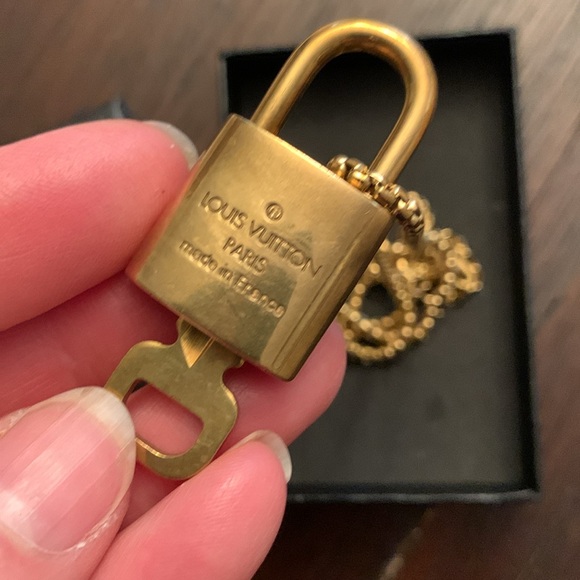 LV lock and key - Picture 5 of 9